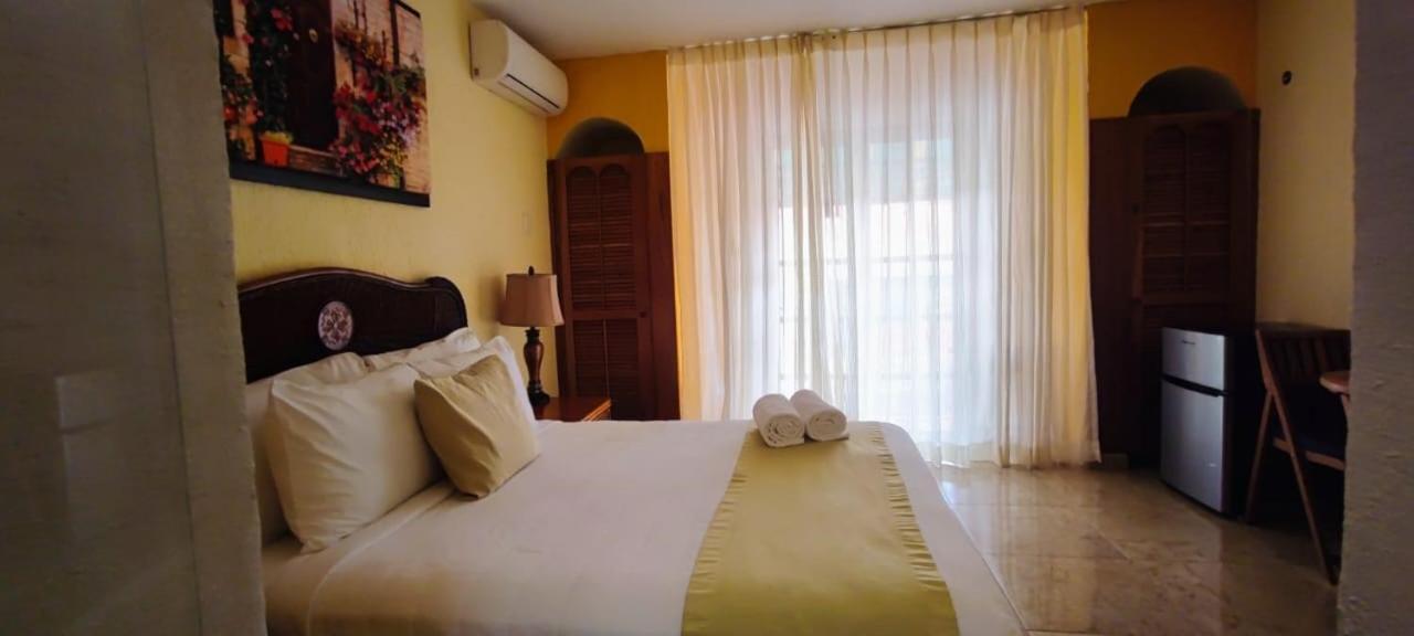 Hotel Casa Mallorca Cancún Eksteriør bilde