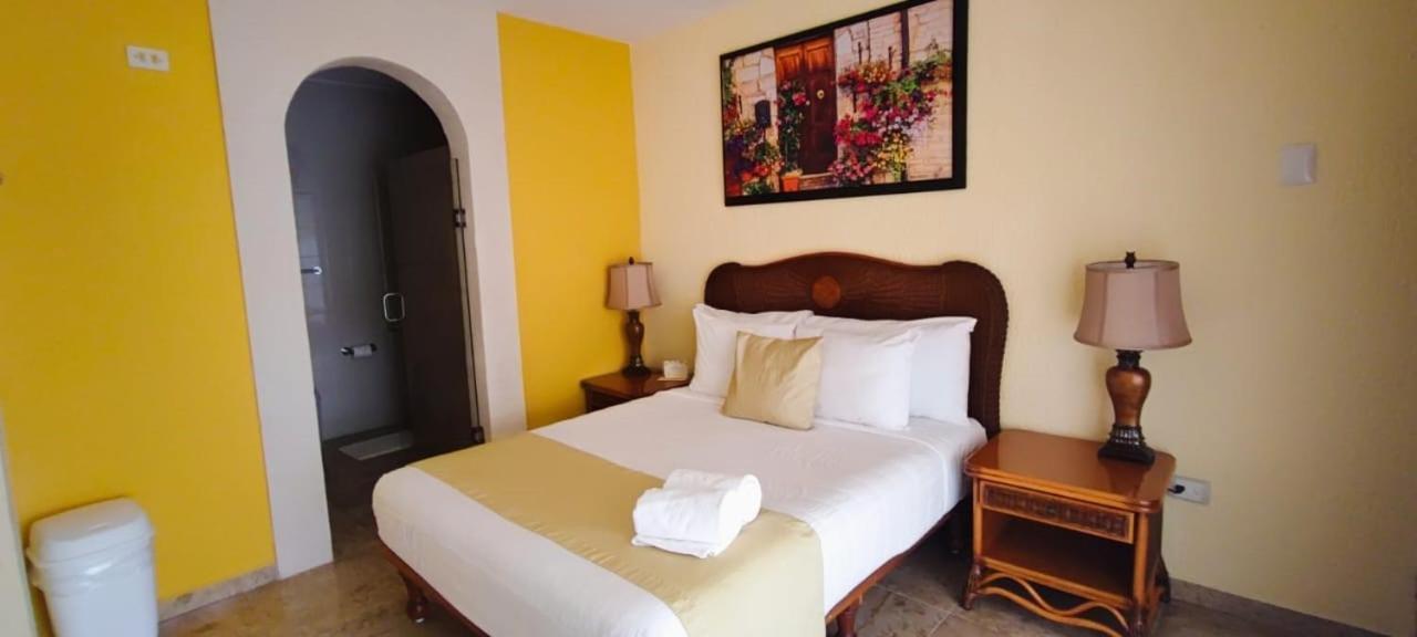 Hotel Casa Mallorca Cancún Eksteriør bilde