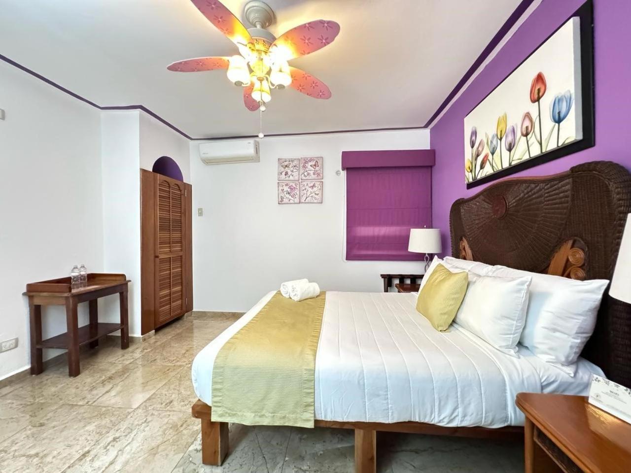 Hotel Casa Mallorca Cancún Eksteriør bilde
